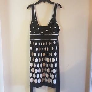 Casual polkadot black and white dress